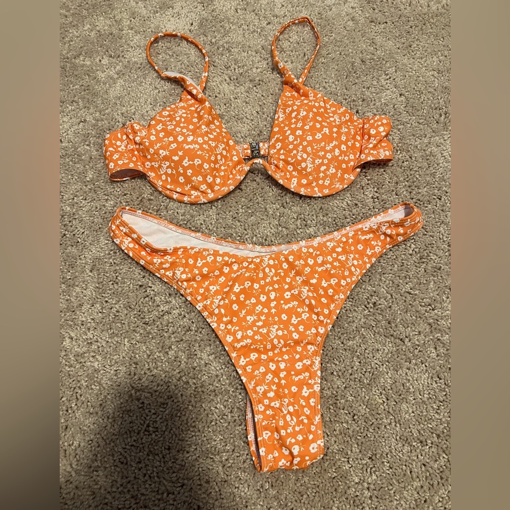 BRAND NEW BIKINI!!